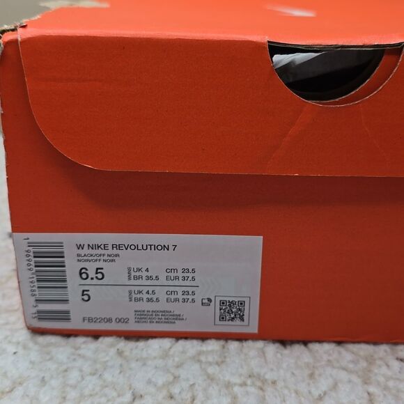 NIB Nike Women's Revolution 7 Running Shoes Sz 6.5 - Picture 8 of 8